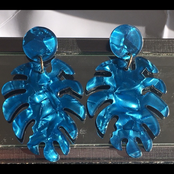 Statement Earrings - Picture 6 of 11